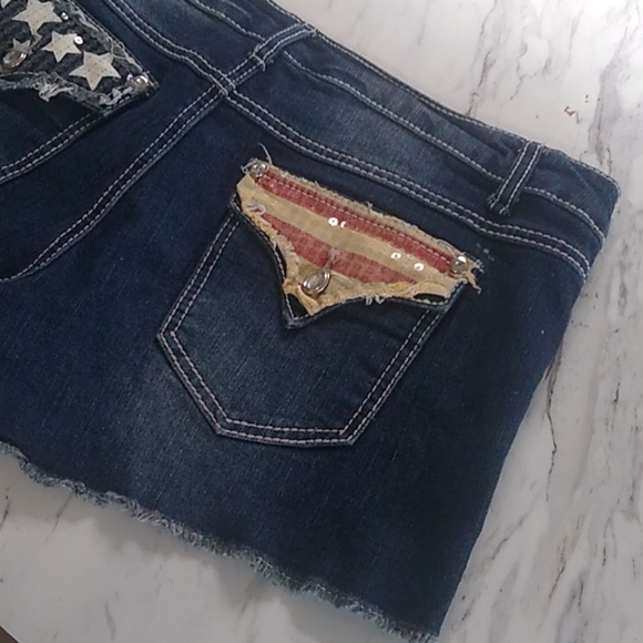 Rue 21 American Flag Denim Shorts - Picture 4 of 7